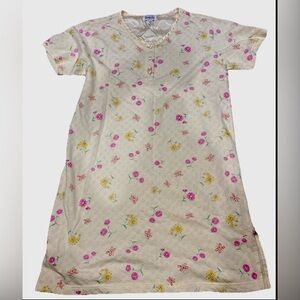 Vintage Vanity Fair Yellow Floral Lace Henly Neck Short Sleeve Nightgown Size S